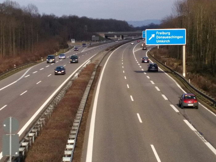 Autobahn-A5-Freiburg-klein
