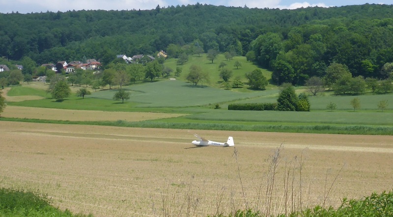 segelflieger-notlandung-emmendingen-polizei