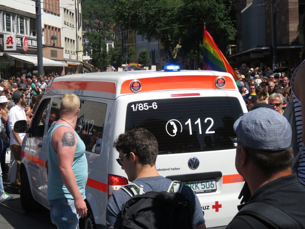 Krankenwagen auf dem CSD Freiburg