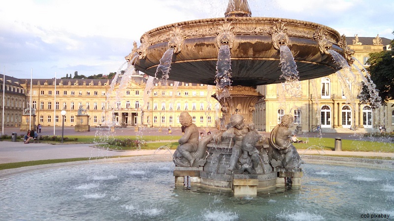 stuttgart-brunnen-schloss