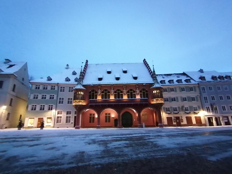 Freiburg-kaufhaus-winter-2021