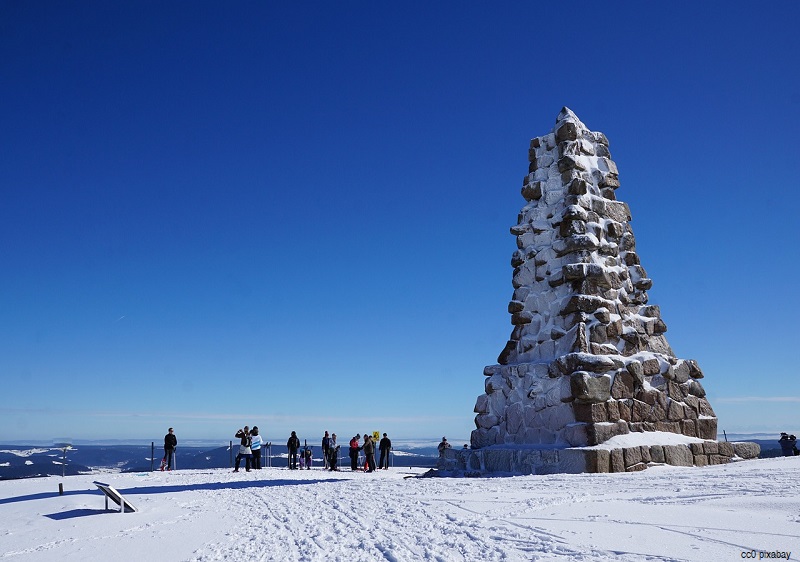 feldberg-schnee-winter-ski