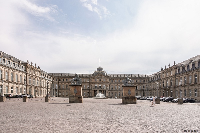 stuttgart-schloss-baden-wuerttemberg