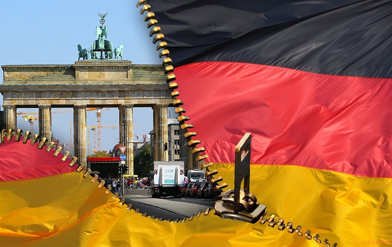 berlin-brandenburger-tor-flagge-reißverschluss